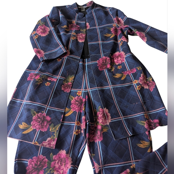 Two Piece Floral Plaid Suit - Picture 1 of 9